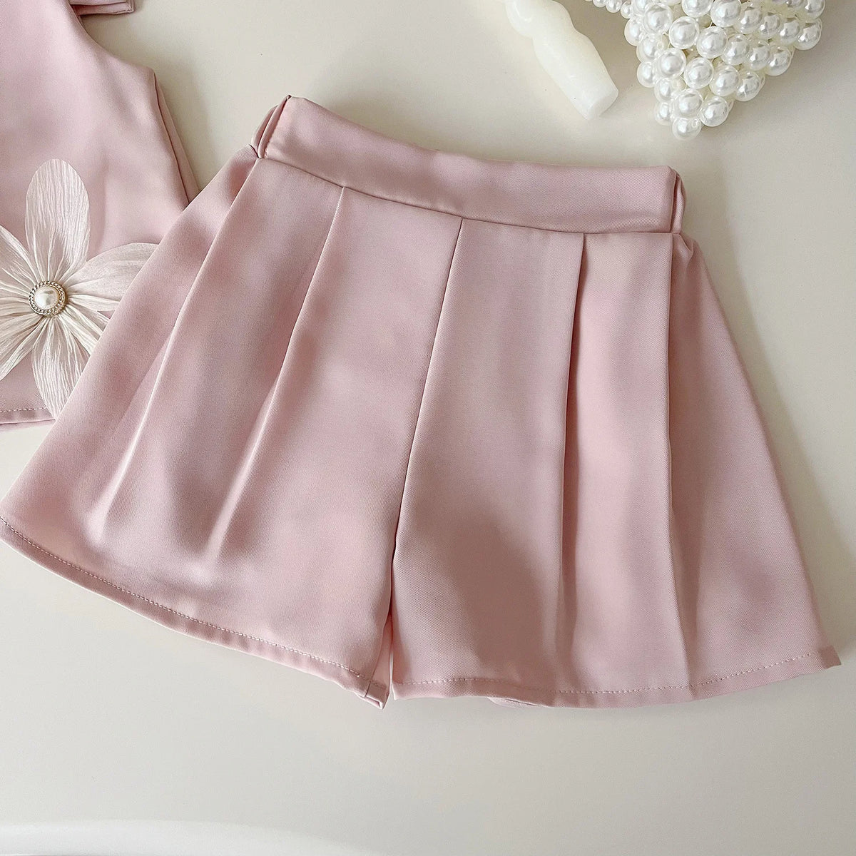 🌸 Girls’ Summer Outfit Set – Cute 3D Flower T-Shirt & Shorts, 2-Piece Set