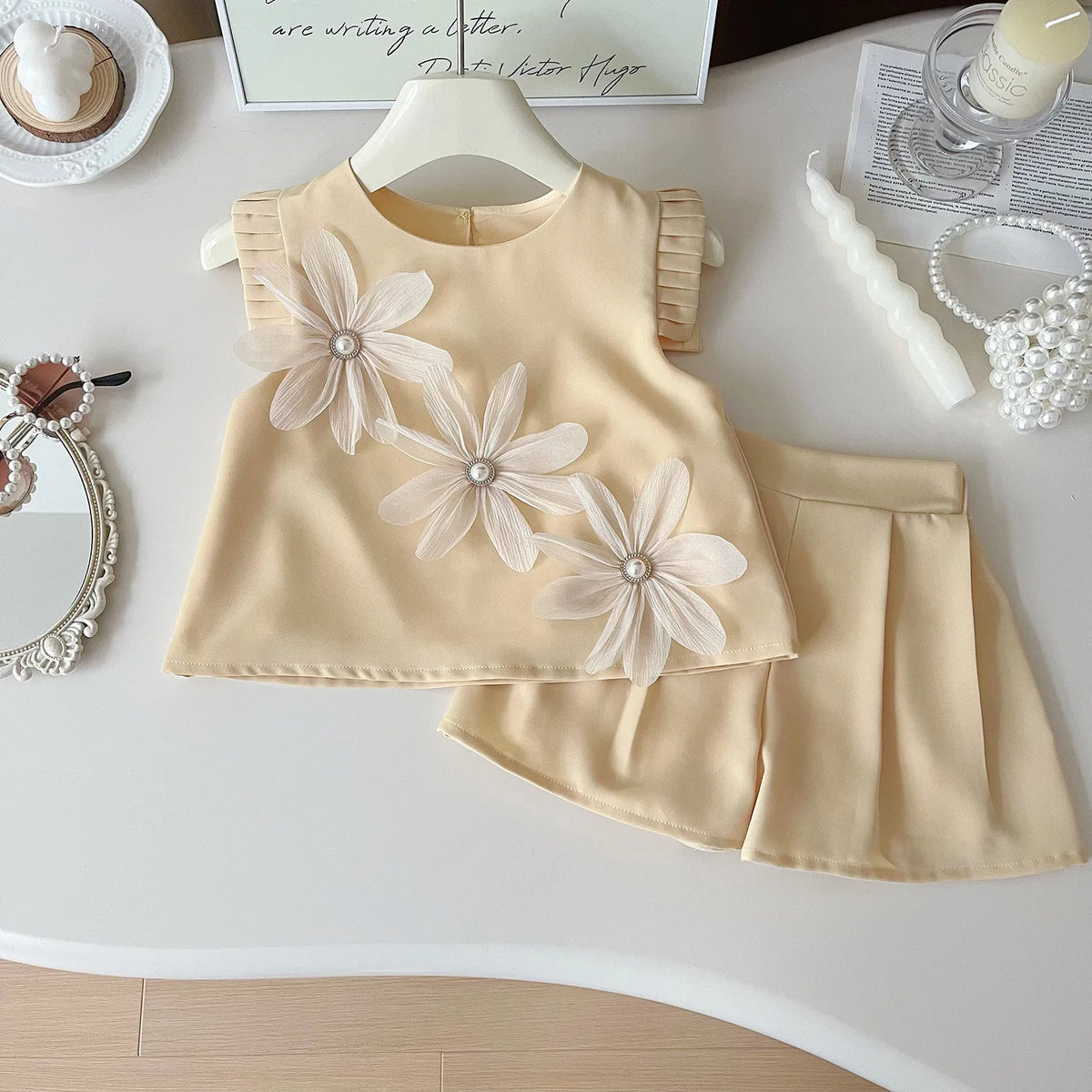 🌸 Girls’ Summer Outfit Set – Cute 3D Flower T-Shirt & Shorts, 2-Piece Set